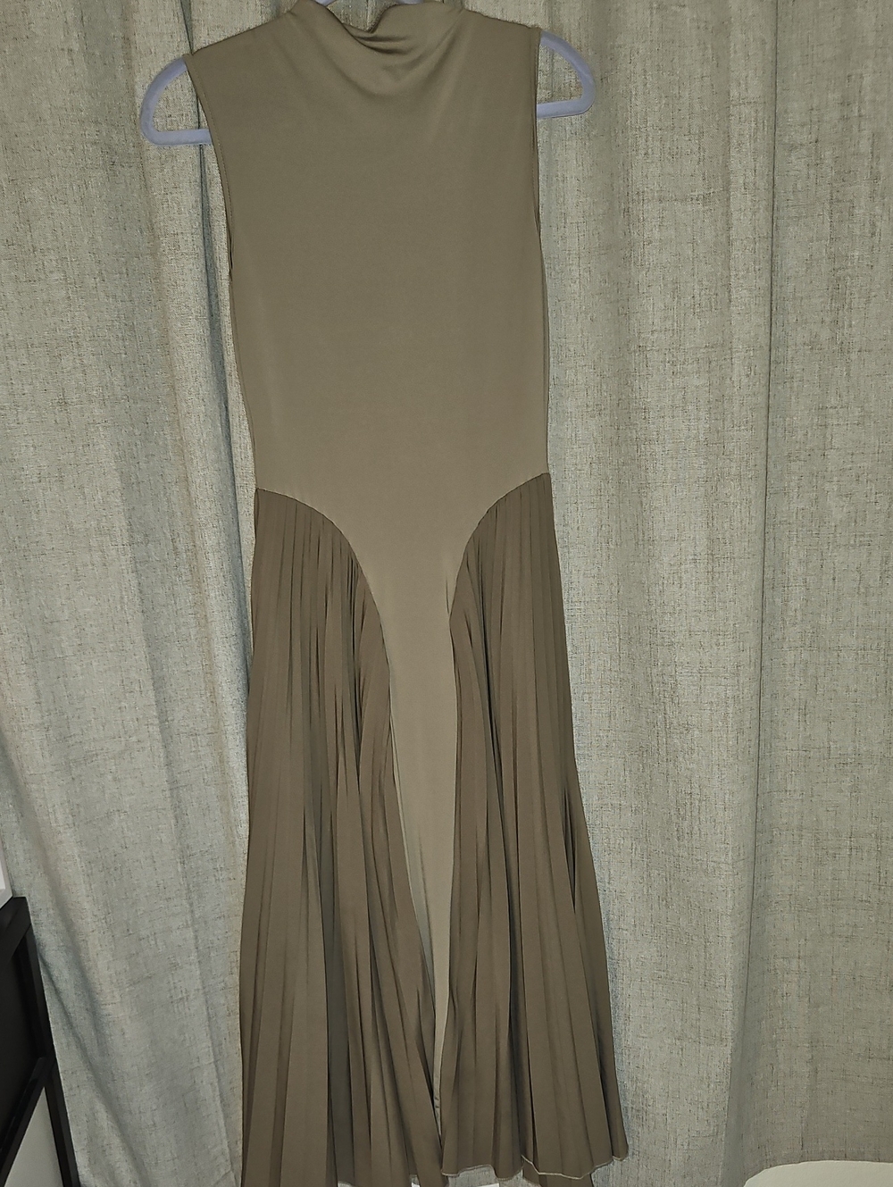 Sleeveless Taupe Pleated Maxi Skirt